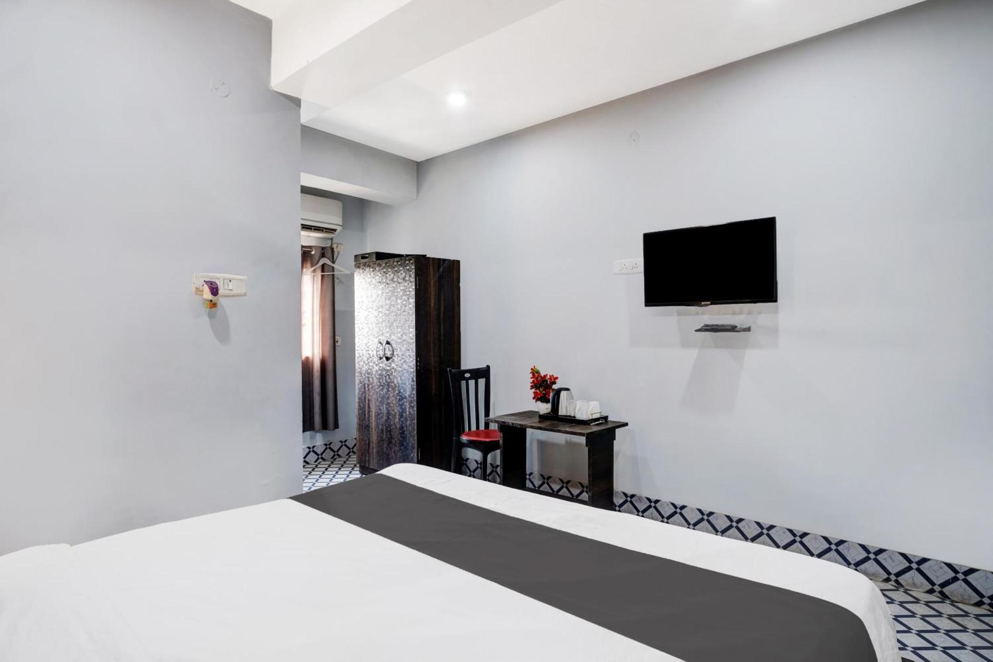 Super Hotel O Noonmati Guwahati Formerly Hotel Sundari Esterno foto