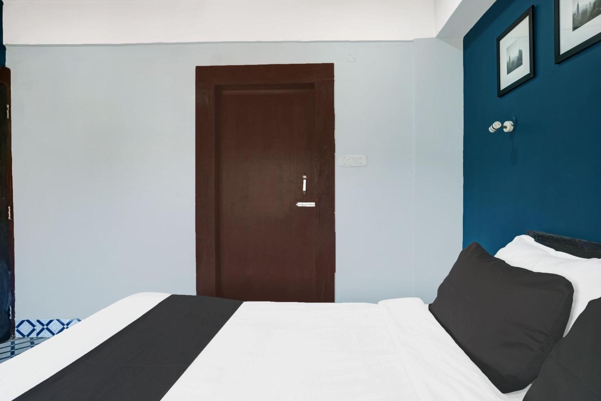 Super Hotel O Noonmati Guwahati Formerly Hotel Sundari Esterno foto
