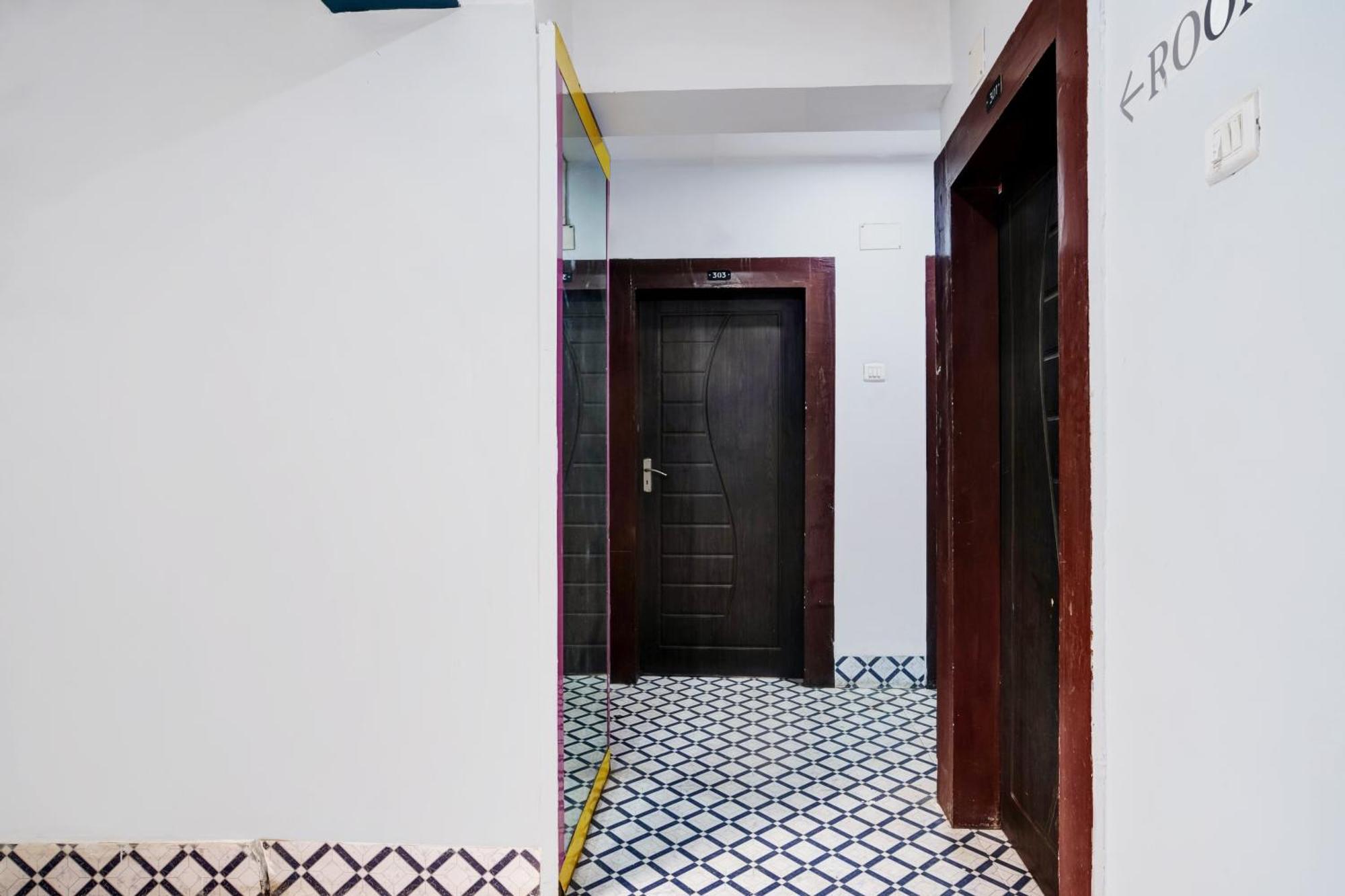 Super Hotel O Noonmati Guwahati Formerly Hotel Sundari Esterno foto